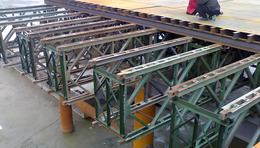 Custom Multi-Span Bailey Beams and Cast-in-Place Support Platforms