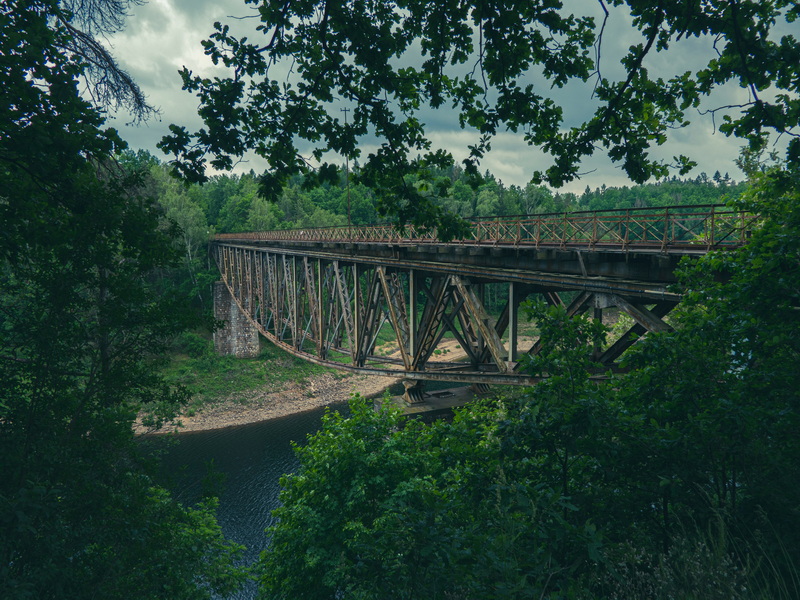 Como um design de truss ponte se compara a outros tipos de ponte.jpg