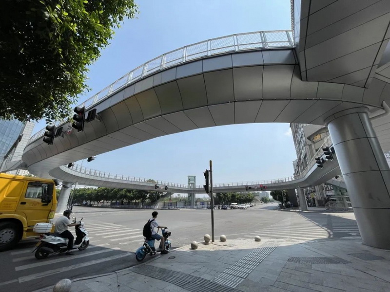 Top Pedestrian Bridges Manufacturers and Suppliers in America.jpg