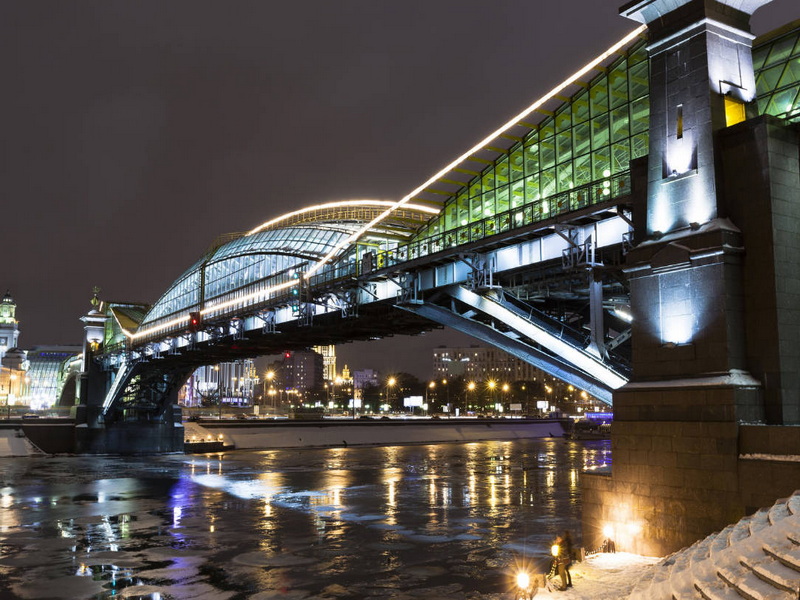 Can A Foot Bridge Be Built Without Central Supports