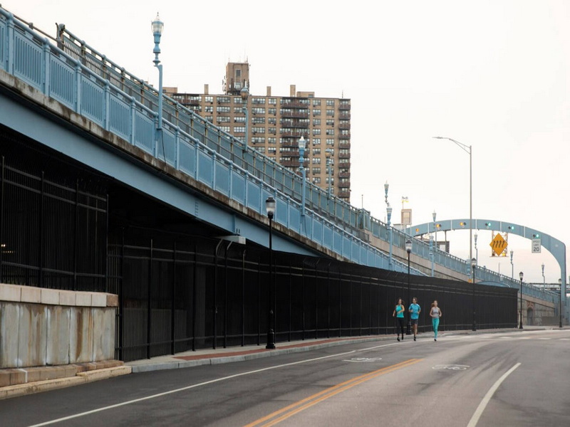 What Are The Key Design Considerations for A Four-Foot Bridge.jpg