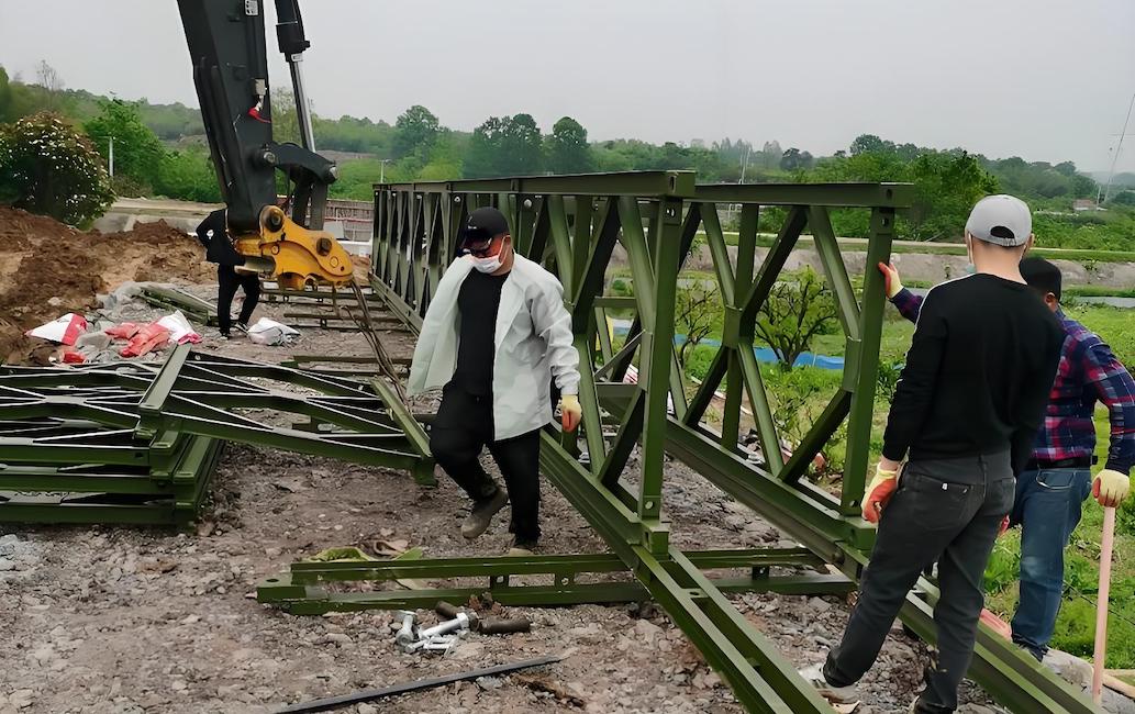 bailey bridge