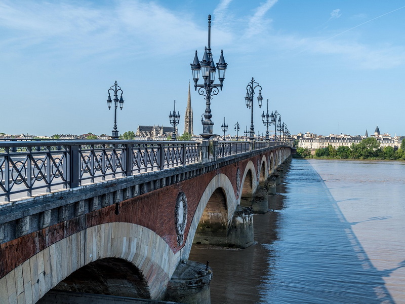 Is the Achimota Dome Foot Bridge Safe for Use