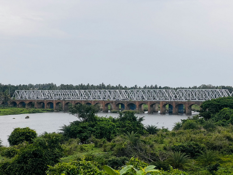 What Is An Iron Truss Bridge And Why Was It Revolutionary.jpg