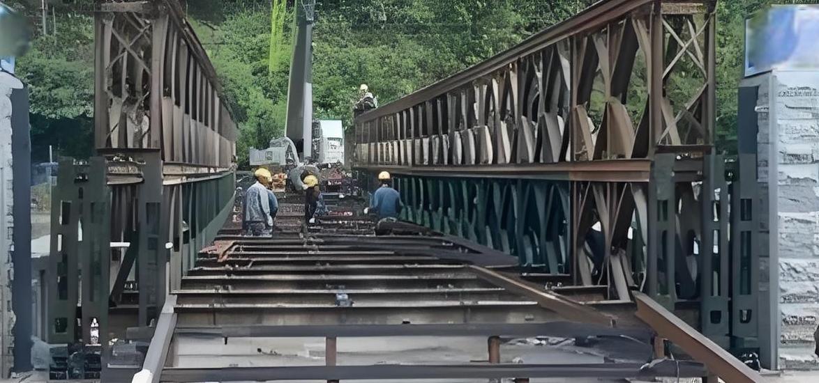 bailey bridge