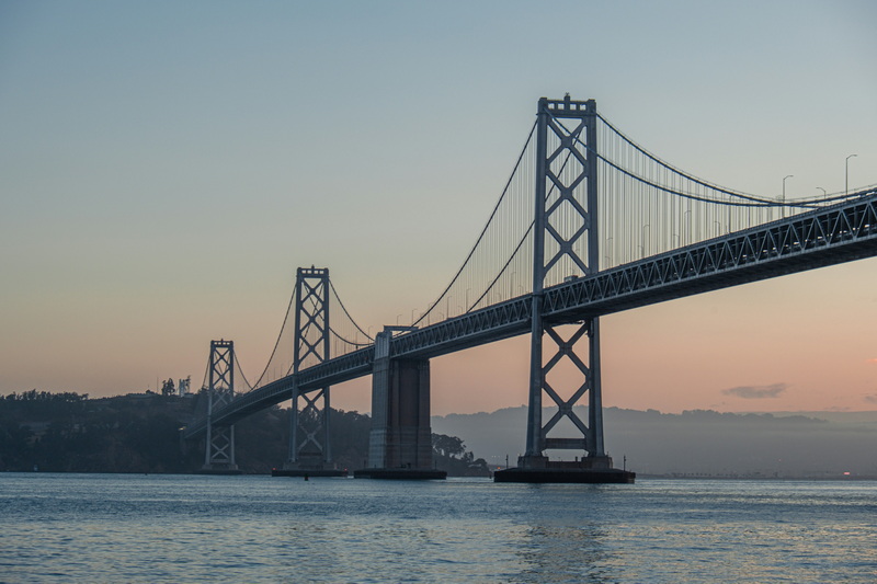 what does a truss bridge do_3