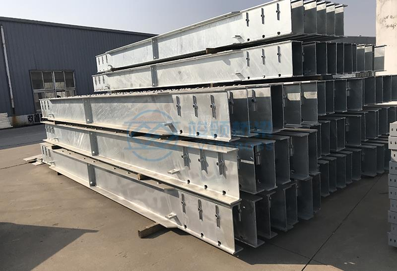 Bailey K&ouml;pr&uuml;s&uuml;n&uuml; G&uuml;&ccedil;lendirmek İ&ccedil;in &Ccedil;elik Kaps&uuml;lleme