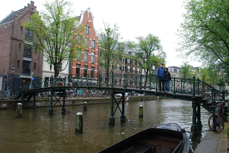 What Makes The Ashland Oregon Foot Bridge Unique.jpg