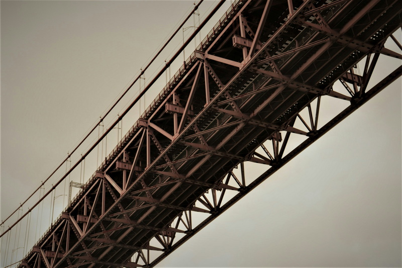 How Does A Gambrel Truss Bridge Compare To Other Truss Types.jpg