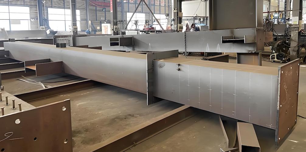 Girder in Steel Structure