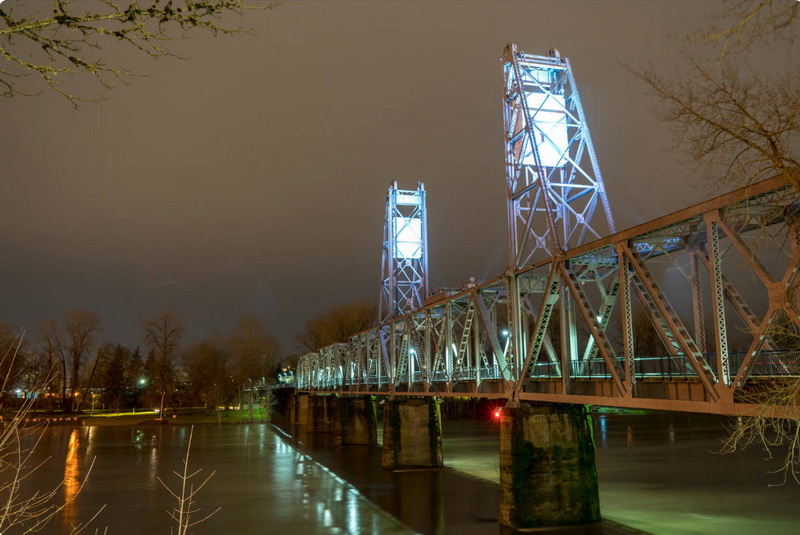 a footbridge is 5 feet wide_2