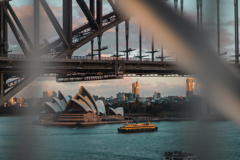 can you cross peace bridge on foot_1.jpg