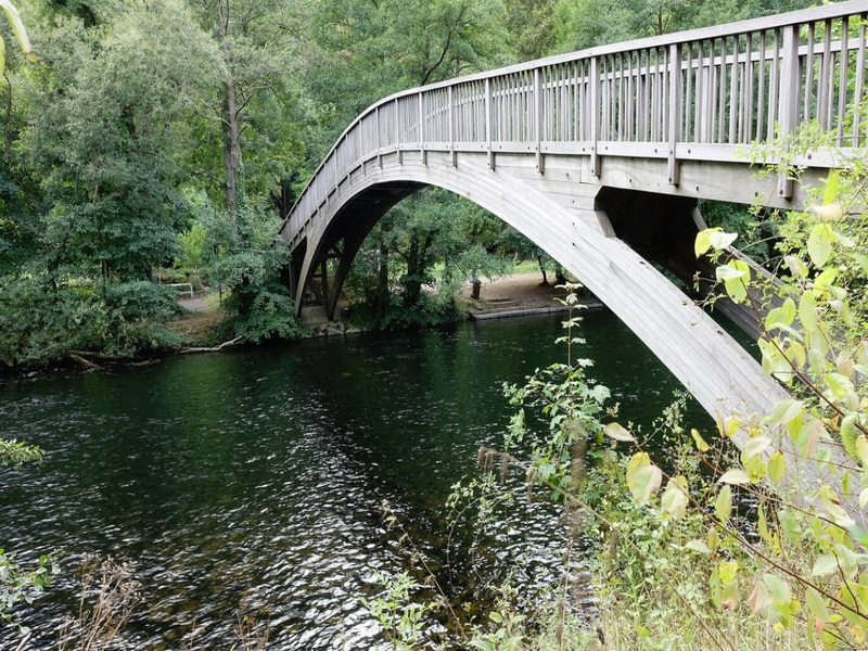 What Are The Most Scenic Foot Bridges in Vancouver for Tourists