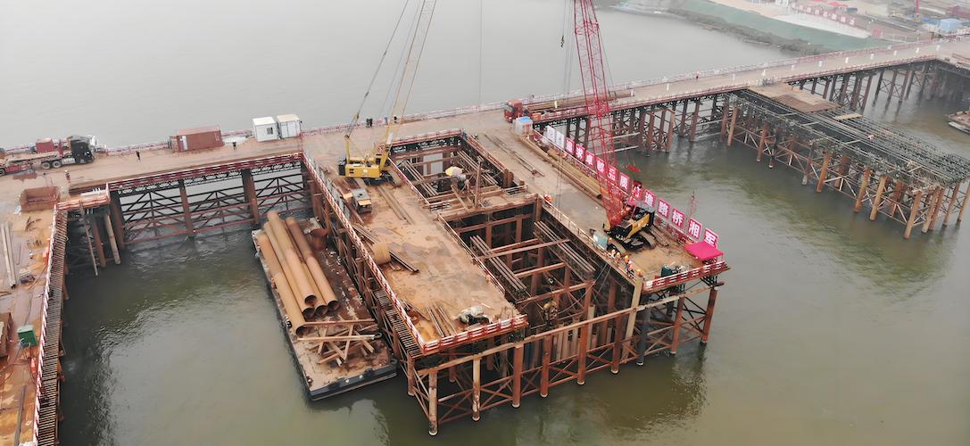 What Are the Benefits and Applications of Temporary Steel Platforms ...