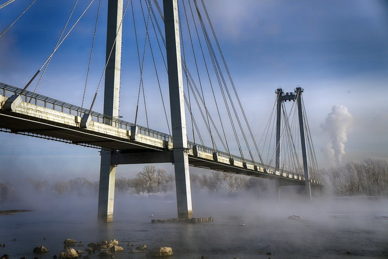 Invented the Steel Suspension Bridge_2