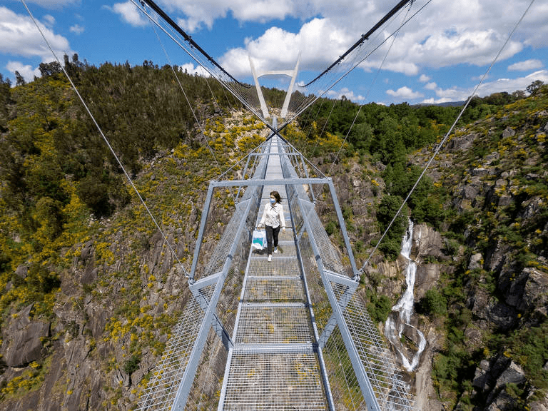  Suspended Pedestrian Bridge 