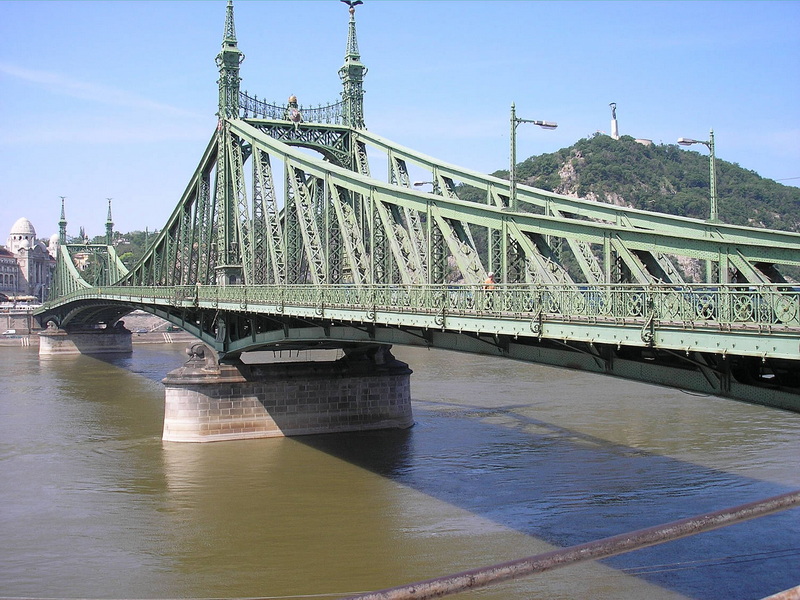 Liberty Bridge