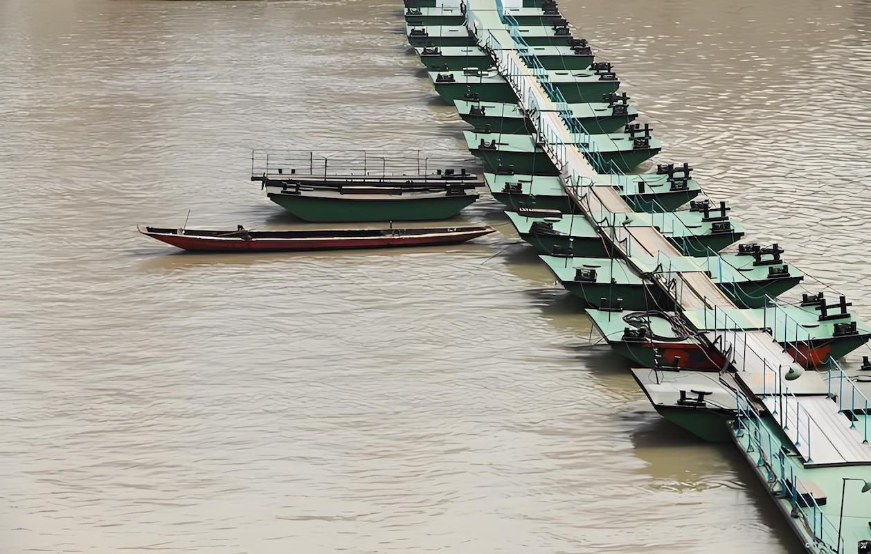 floating bridge