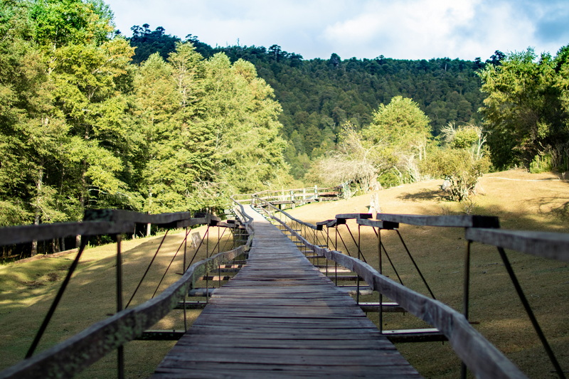 how long to cross rainbow bridge on foot_2
