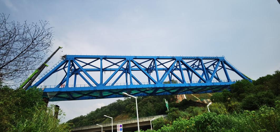 steel truss bridge