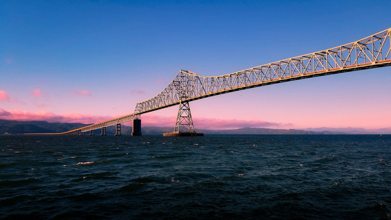 can i cross rainbow bridge on foot_2
