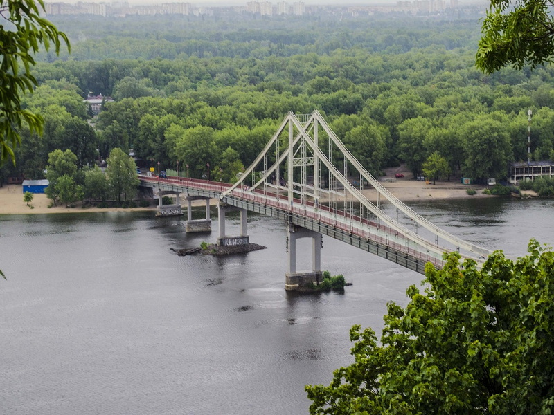 What Is The Most Efficient Truss Bridge Design for Load Distribution.jpg