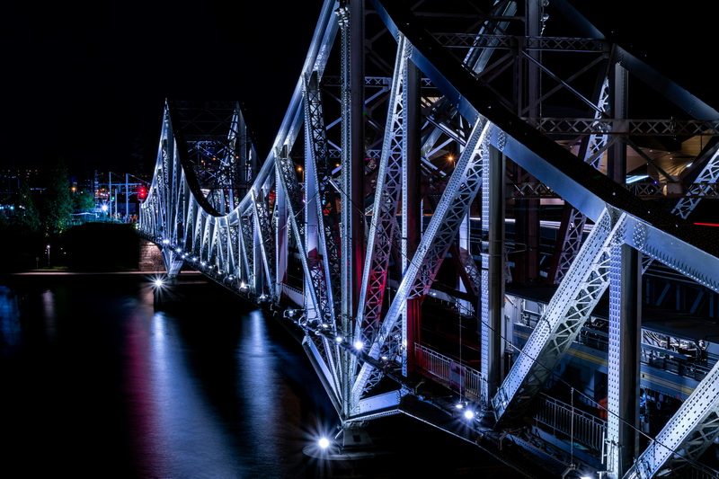 what are the materials used for a truss bridge_3