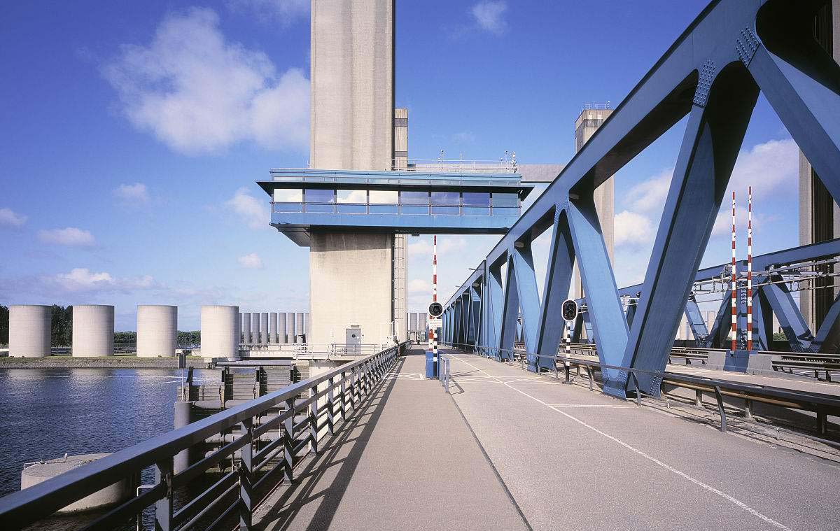 steel bridge (2)