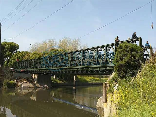 Bailey K&ouml;pr&uuml;lerini G&uuml;&ccedil;lendirmek İ&ccedil;in &Ccedil;elik Kaps&uuml;lleme