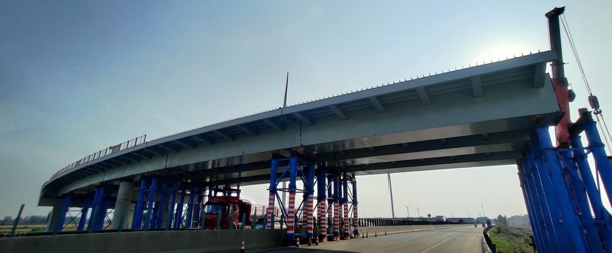 steel box girders in bridge