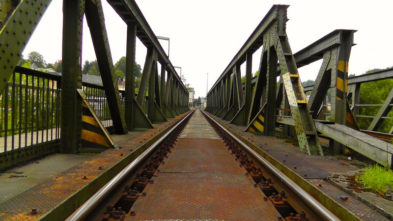 steel bridge advantages and disadvantages (4)