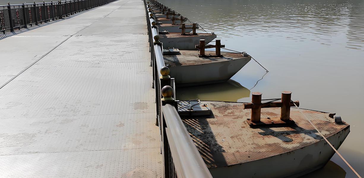 floating bridge