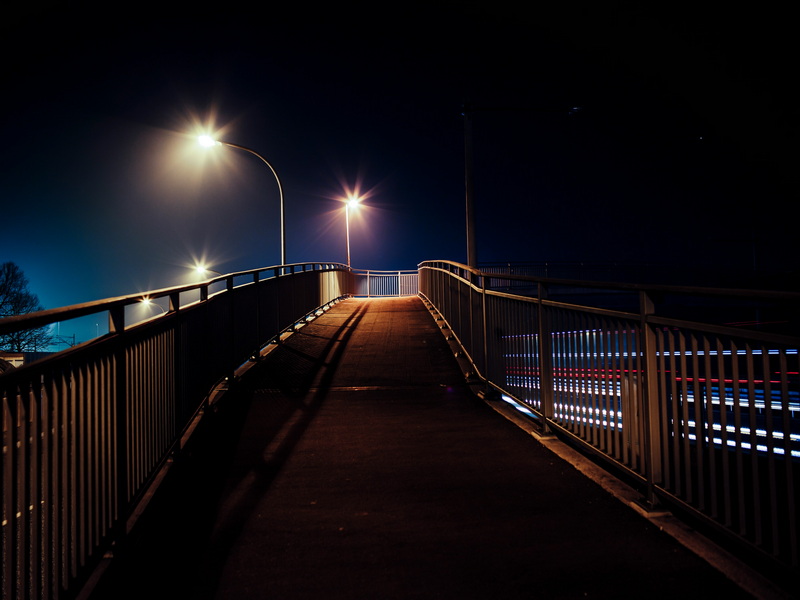 Can You Walk Or Cycle Across The Mowbray River Foot Bridge