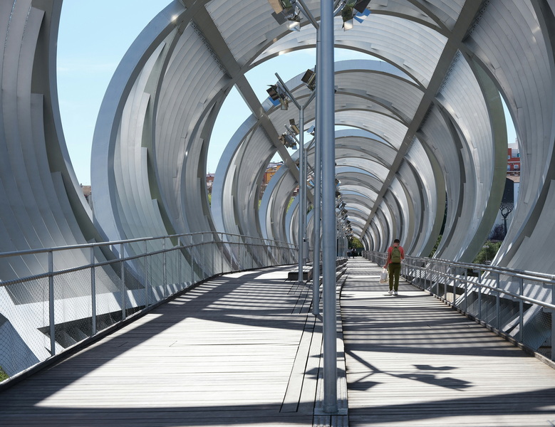 Can You Walk Across The Longest Suspension Foot Bridge on Earth