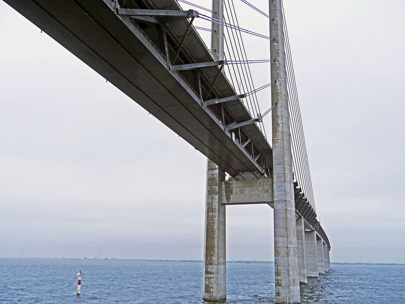 How Is A Double Warren Truss Bridge Designed And Built.jpg
