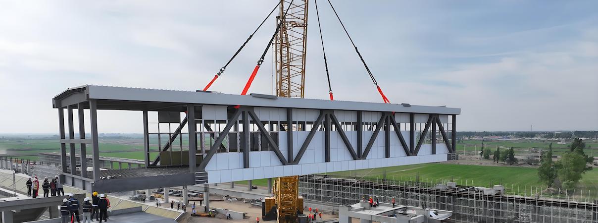 China Steel Truss Pedestrian Bridge