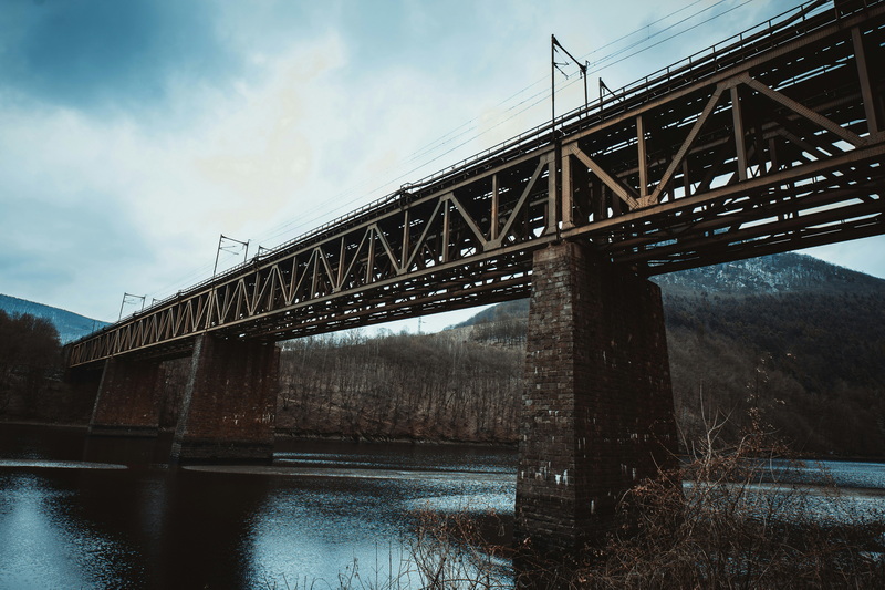 what does bottom loading a truss bridge mean_2